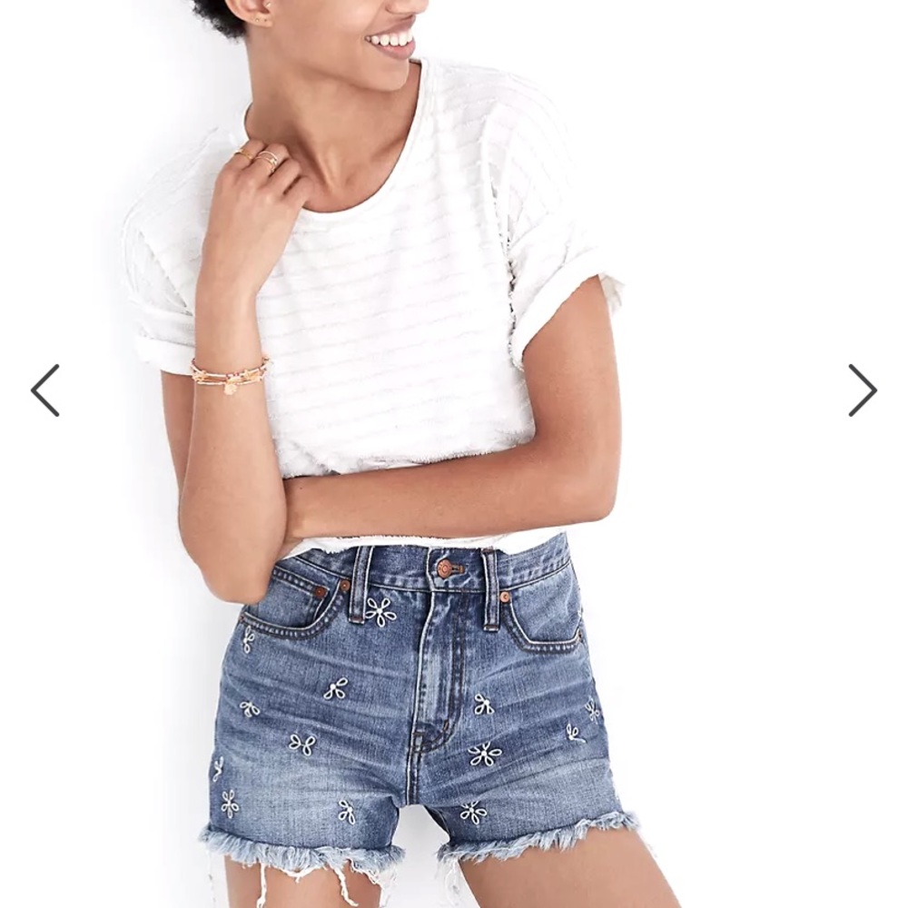 🌼Madewell🌼 Perfect Jean Short: Daisy Embroidered Edition